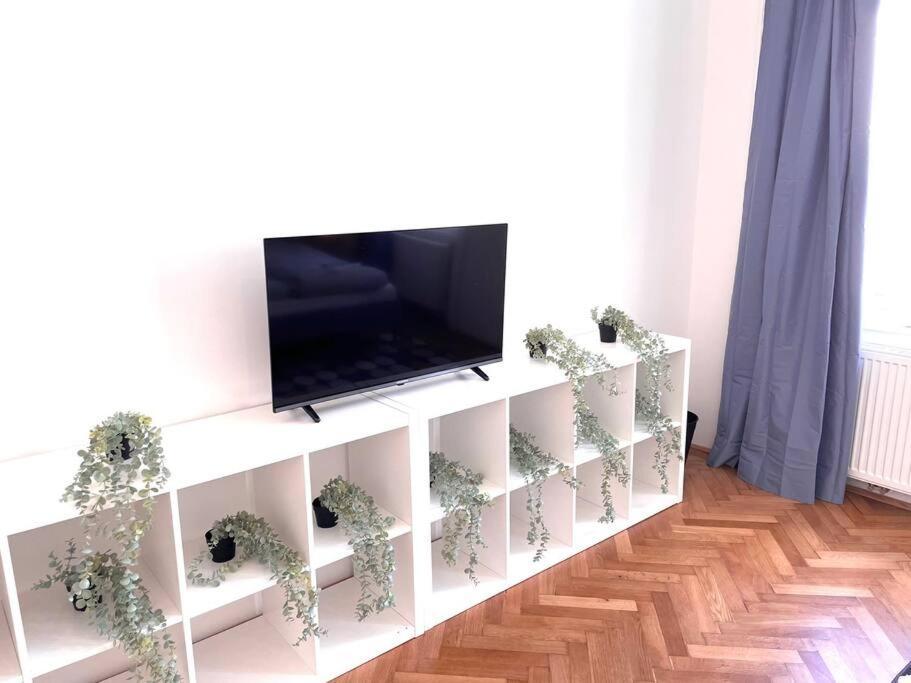 Brand New Spacious & Stylish Aptmt In City-Centre Viena Exterior foto