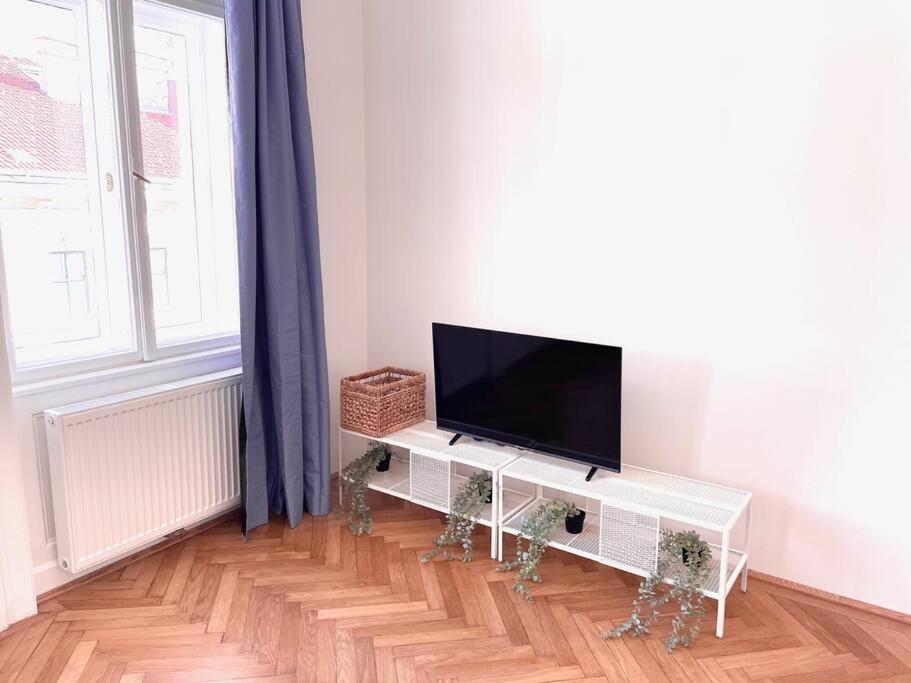 Brand New Spacious & Stylish Aptmt In City-Centre Viena Exterior foto